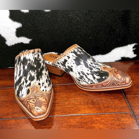 Cowhide Mules - Picture 3 of 6